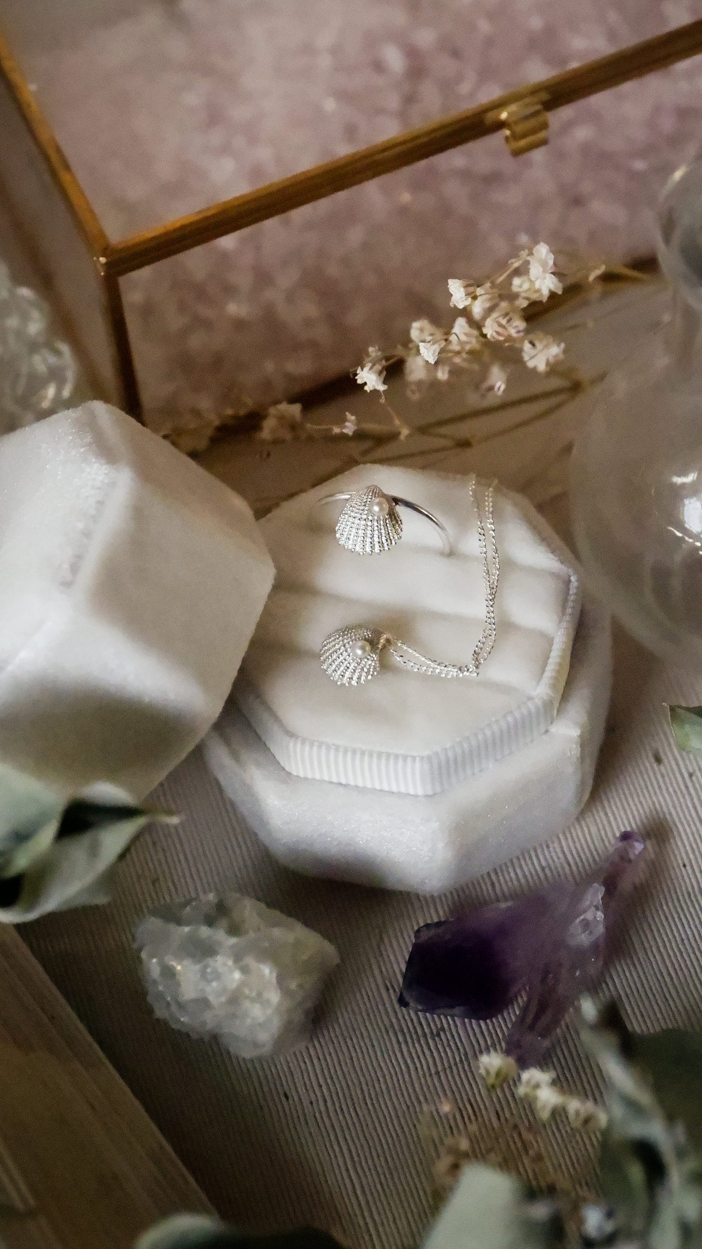 The Seashell ring
